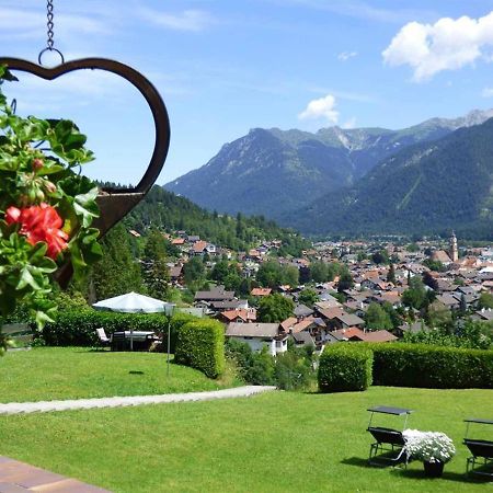 Haus Am Hochwald Apartment Митенвалд Екстериор снимка