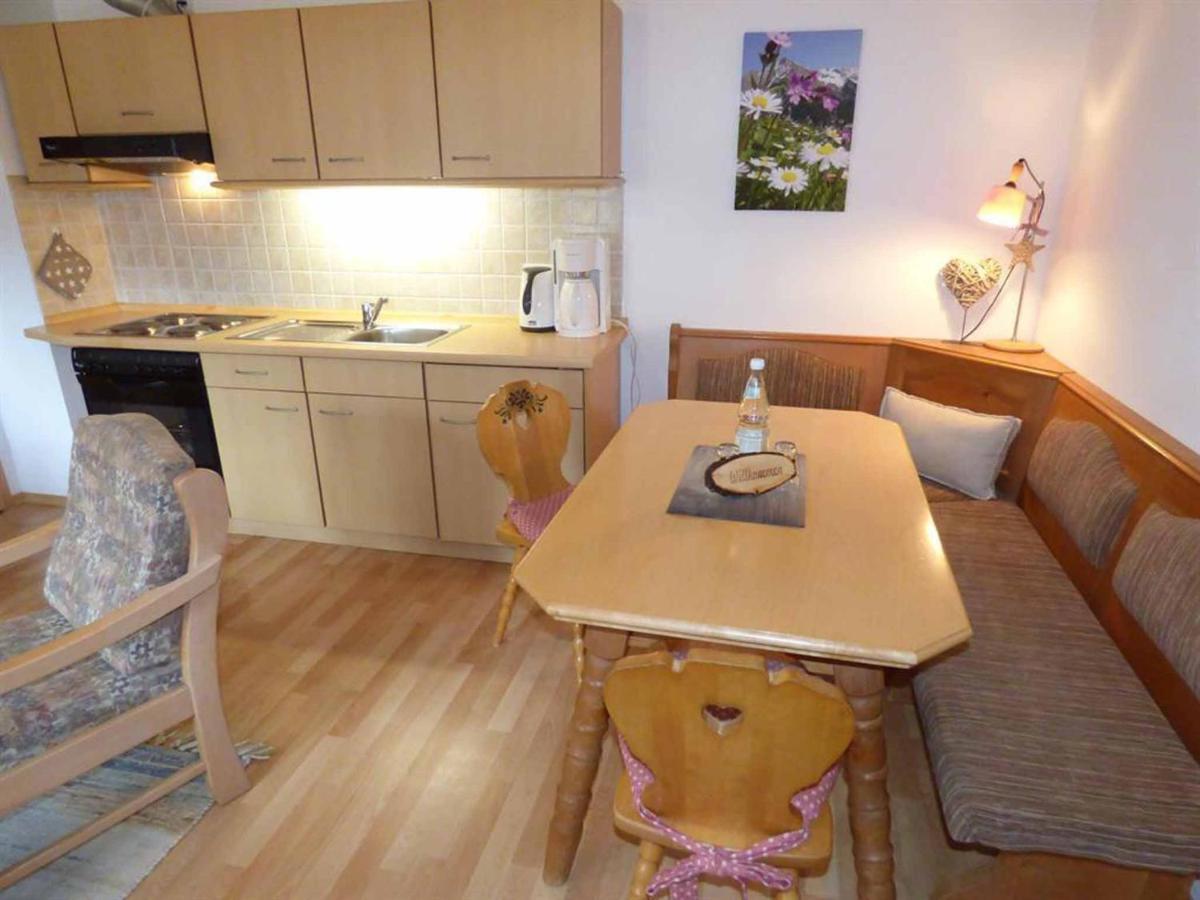 Haus Am Hochwald Apartment Митенвалд Екстериор снимка